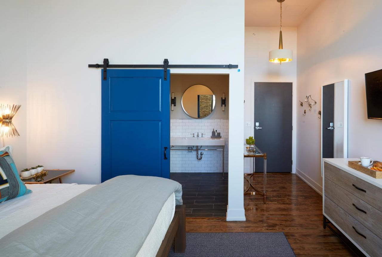 King Suite (Suite 4) at Kinn Guesthouse Bay View