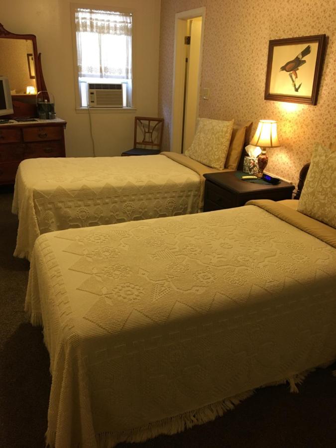 Deluxe Twin Room at The Courtland Hotel and Day Spa