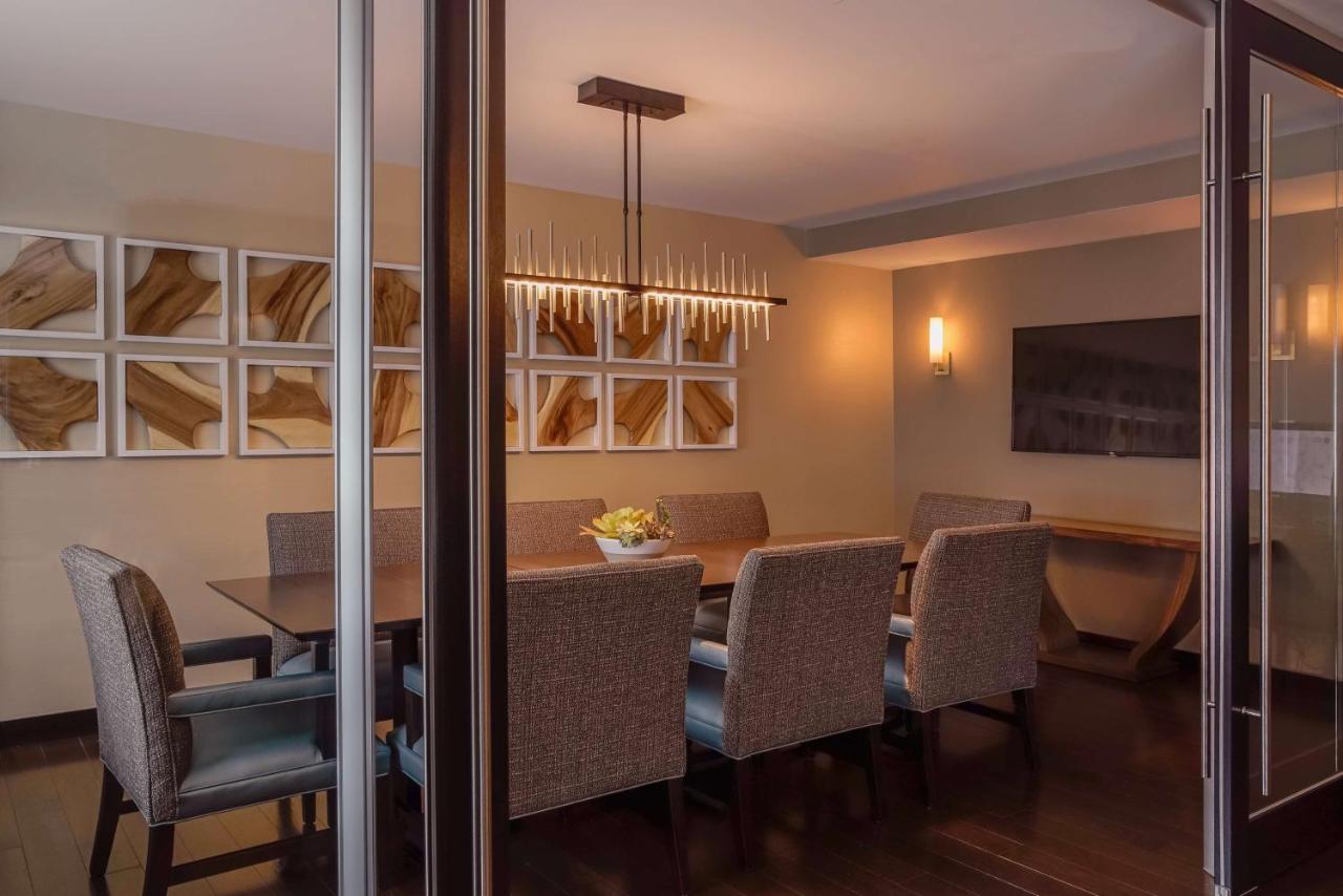 | Hyatt Regency Aurora-Denver Conference Center