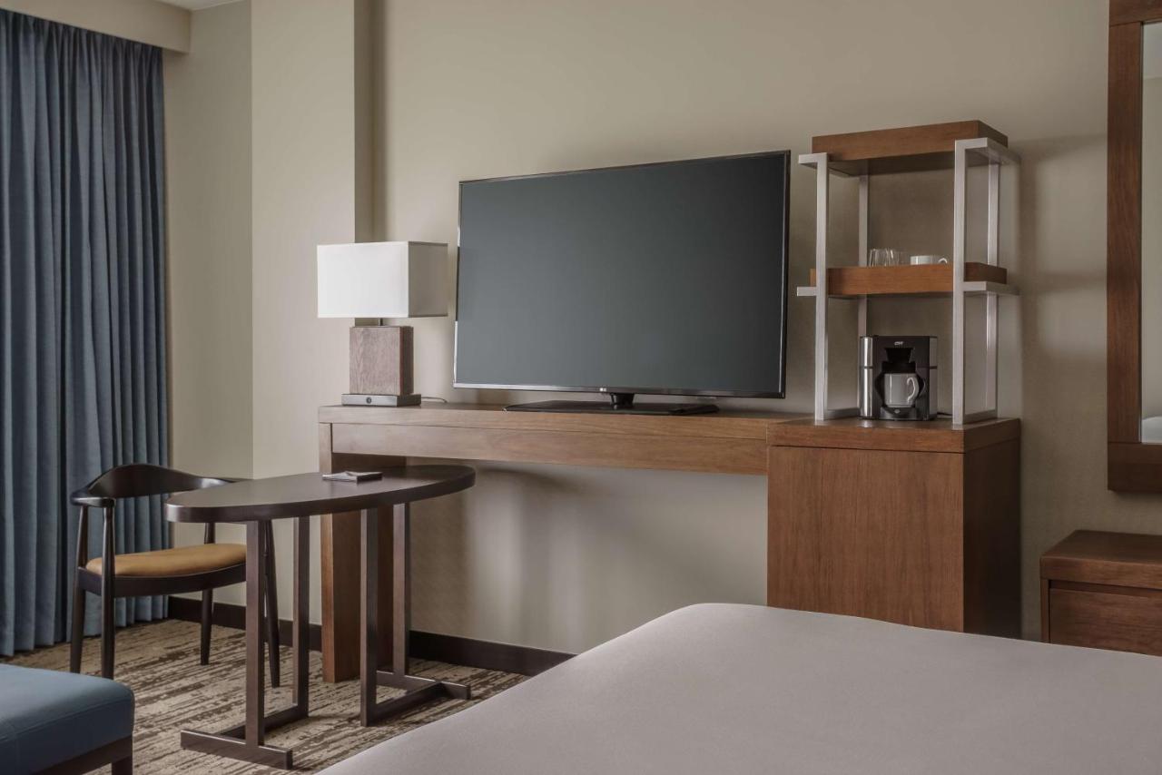 | Hyatt Regency Aurora-Denver Conference Center