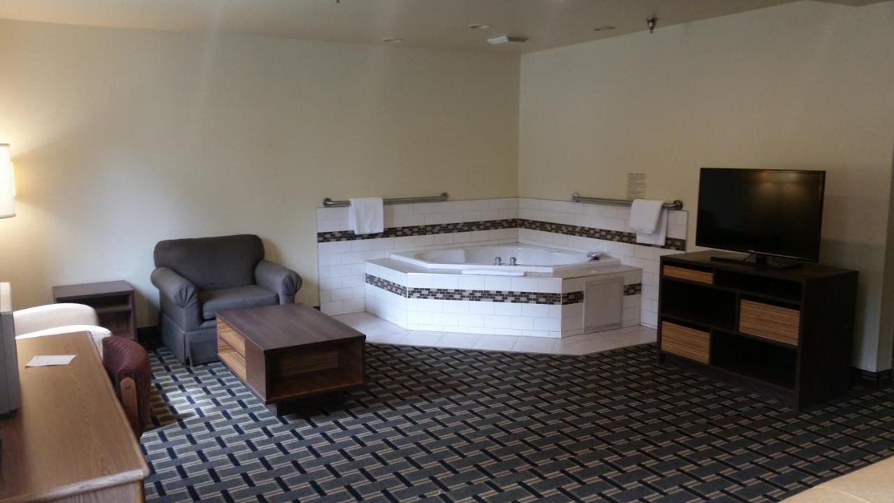 King Suite - Non-Smoking at Super 8 by Wyndham Wheeling/Saint Clairsville OH Area