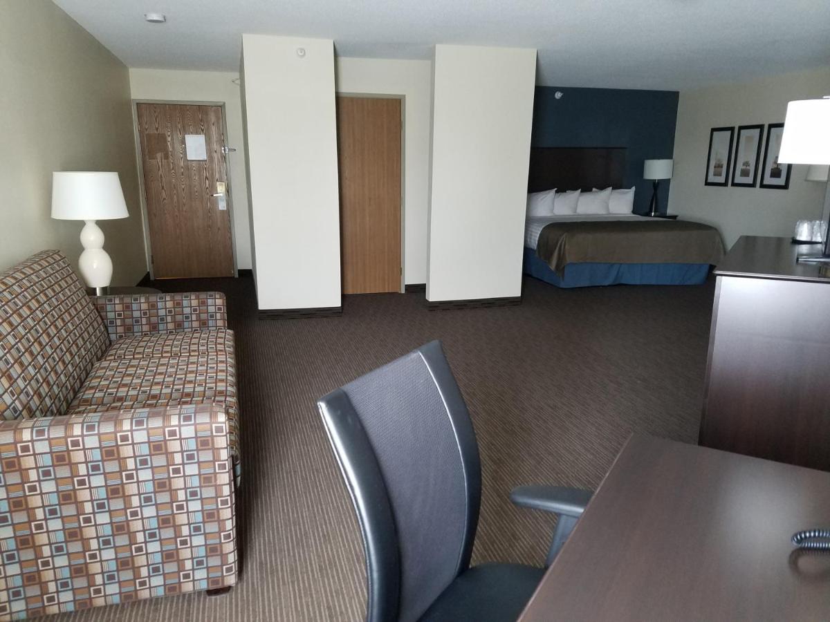 One-Bedroom King Suite - Non-Smoking at AmericInn by Wyndham Sleepy Eye