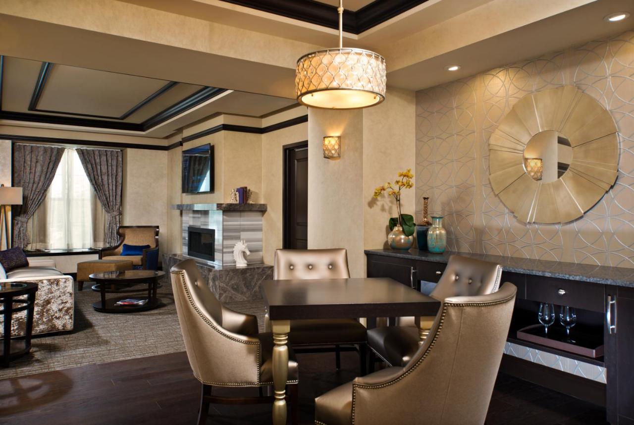 Presidential Suite at Saratoga Casino Hotel