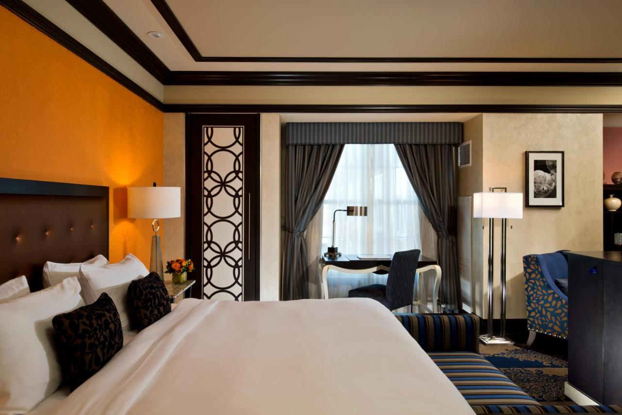 Junior Suite at Saratoga Casino Hotel