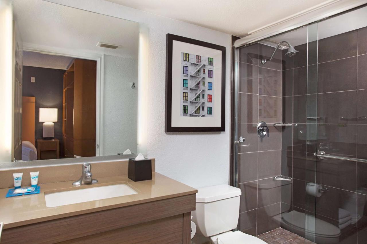 One-Bedroom Suite at HYATT house Austin/Arboretum