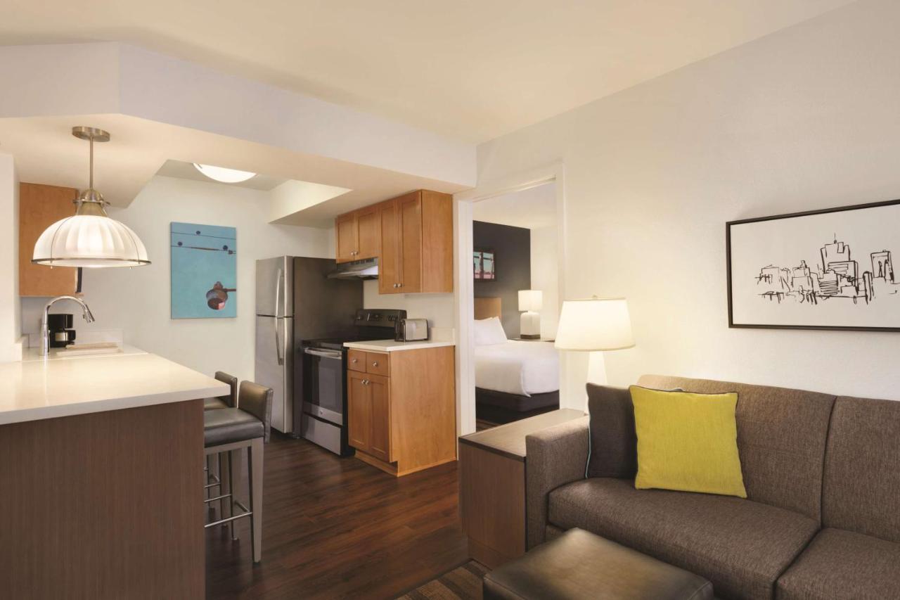 One-Bedroom King Suite with Roll-in Shower - Mobility Accessible at HYATT house Miami Airport