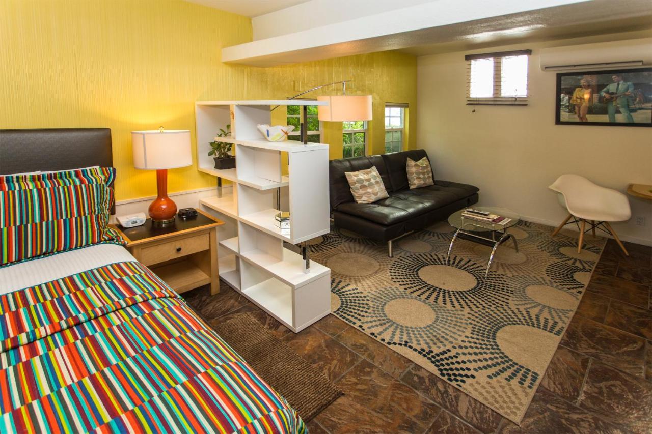 King Corner Suite at Desert Riviera Hotel