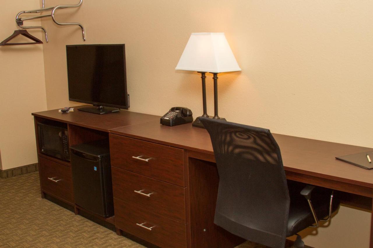 Executive Suite at Cottonwood Inn