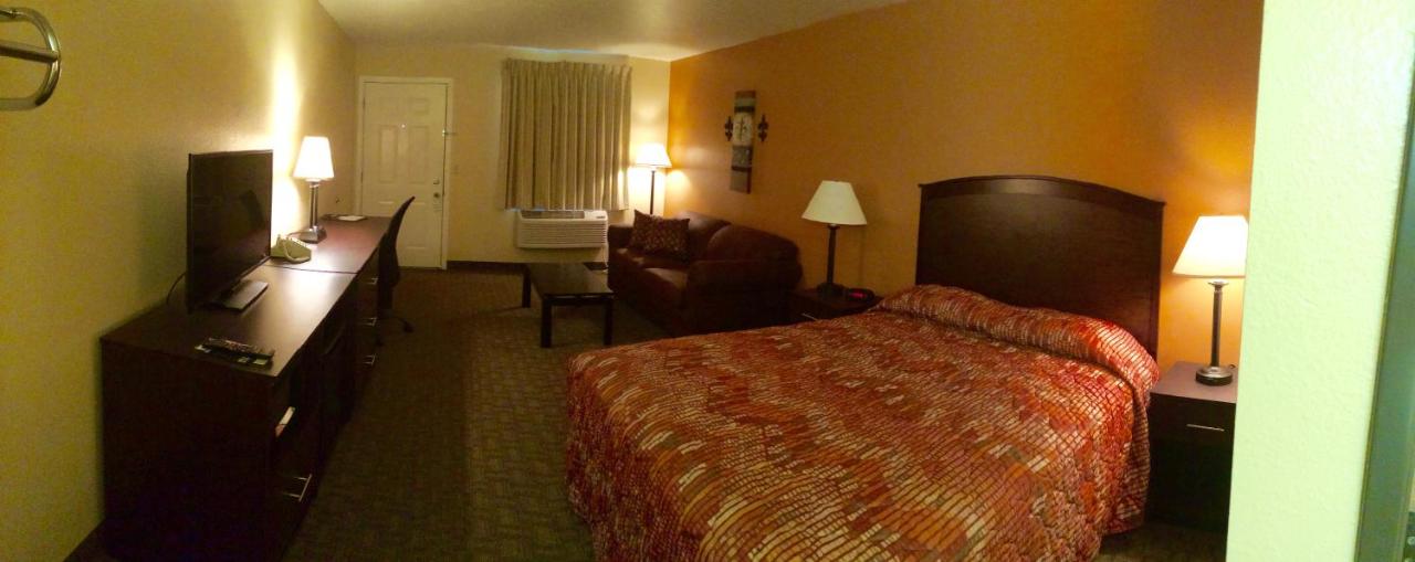 Executive Suite at Cottonwood Inn