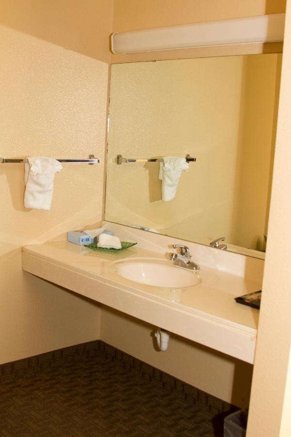 Executive Suite at Cottonwood Inn