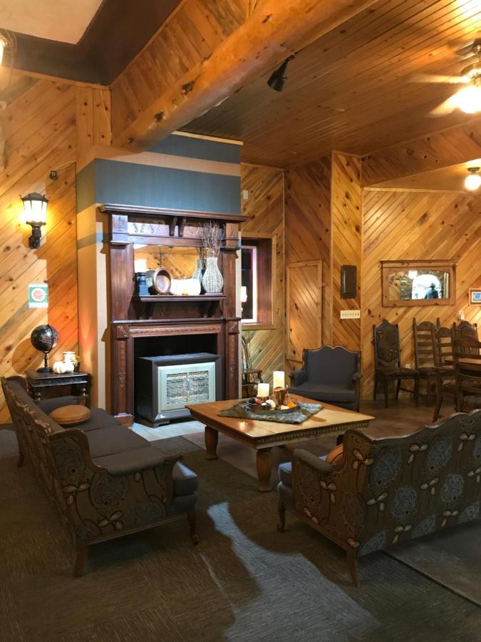  | Colter's Lodge