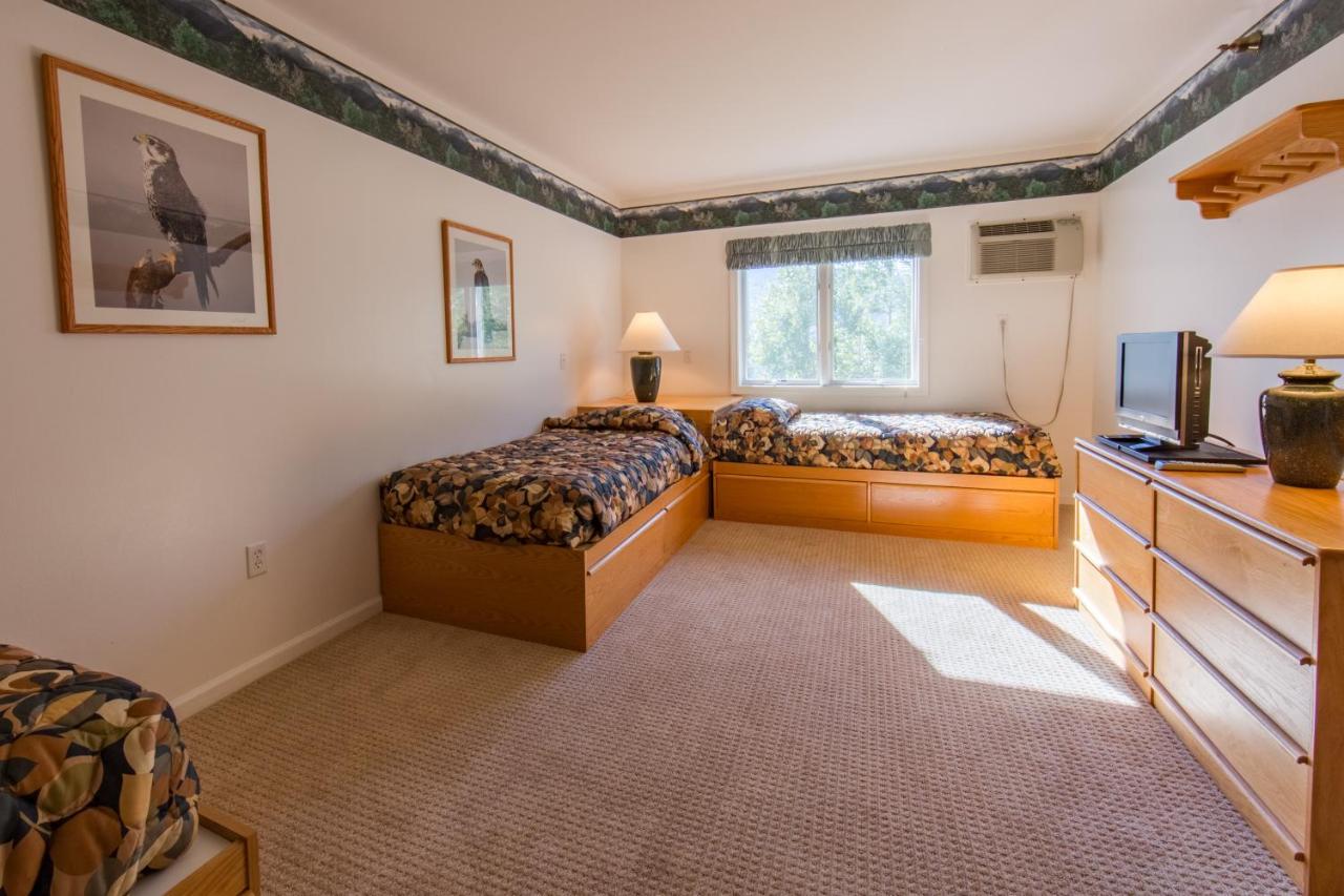 Luxury Triple Room at Smuggler's Notch Resort by Resort Stay