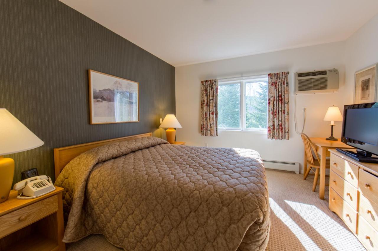 Luxury Triple Room at Smuggler's Notch Resort by Resort Stay