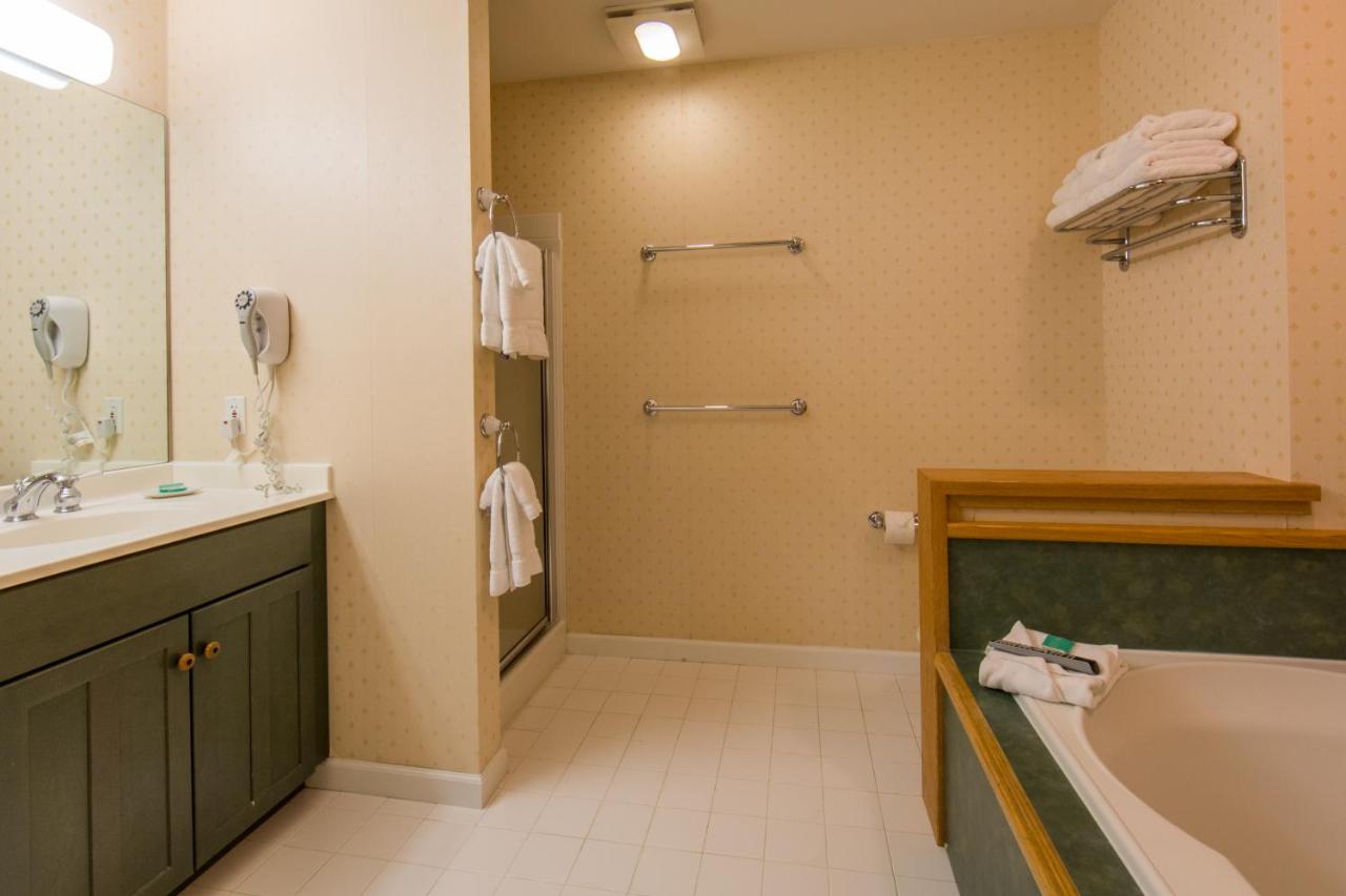 Luxury Triple Room at Smuggler's Notch Resort by Resort Stay