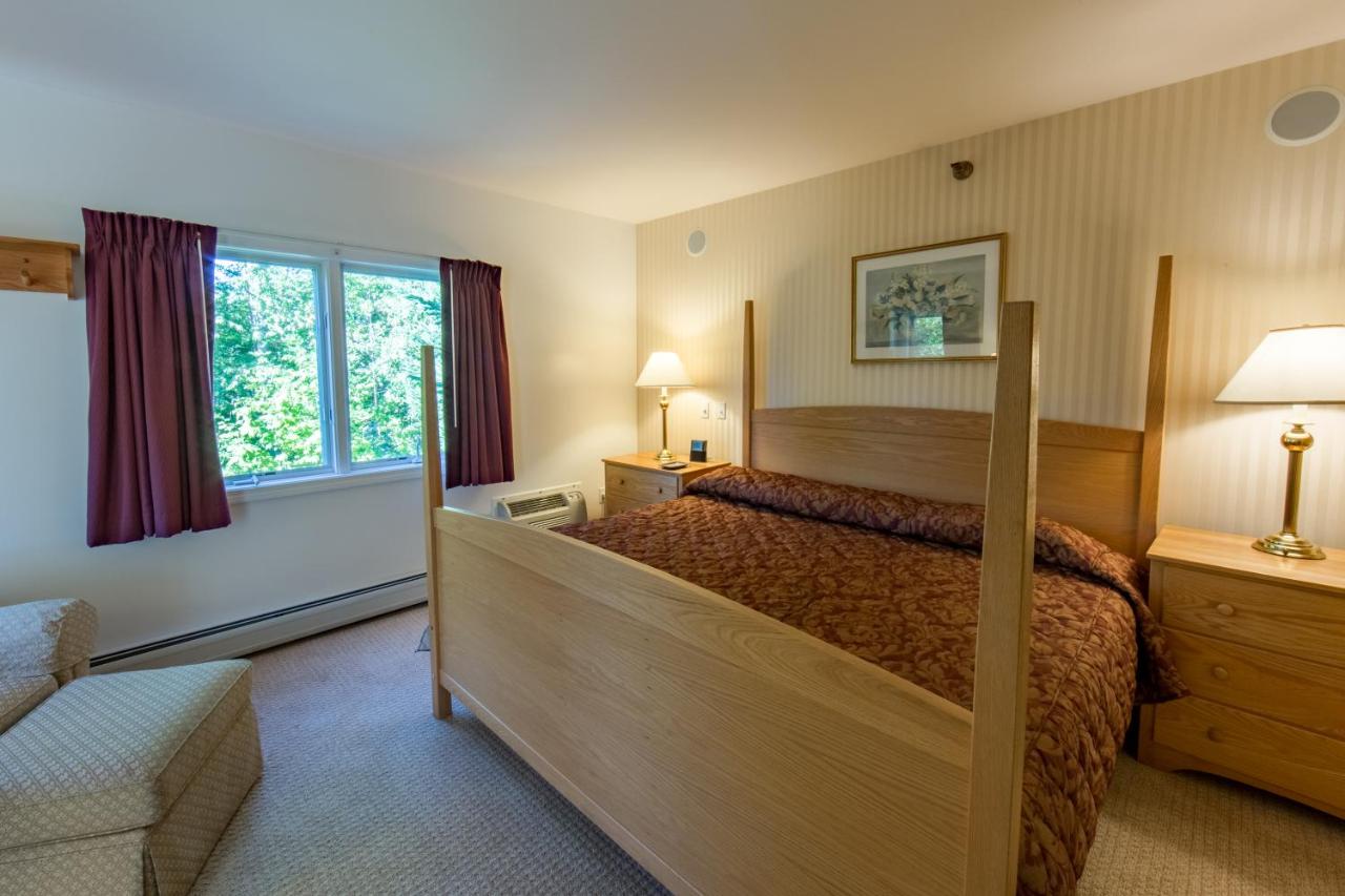 Luxury Triple Room at Smuggler's Notch Resort by Resort Stay