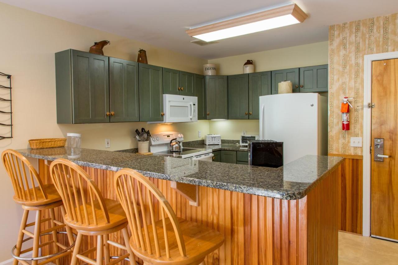 Luxury Triple Room at Smuggler's Notch Resort by Resort Stay