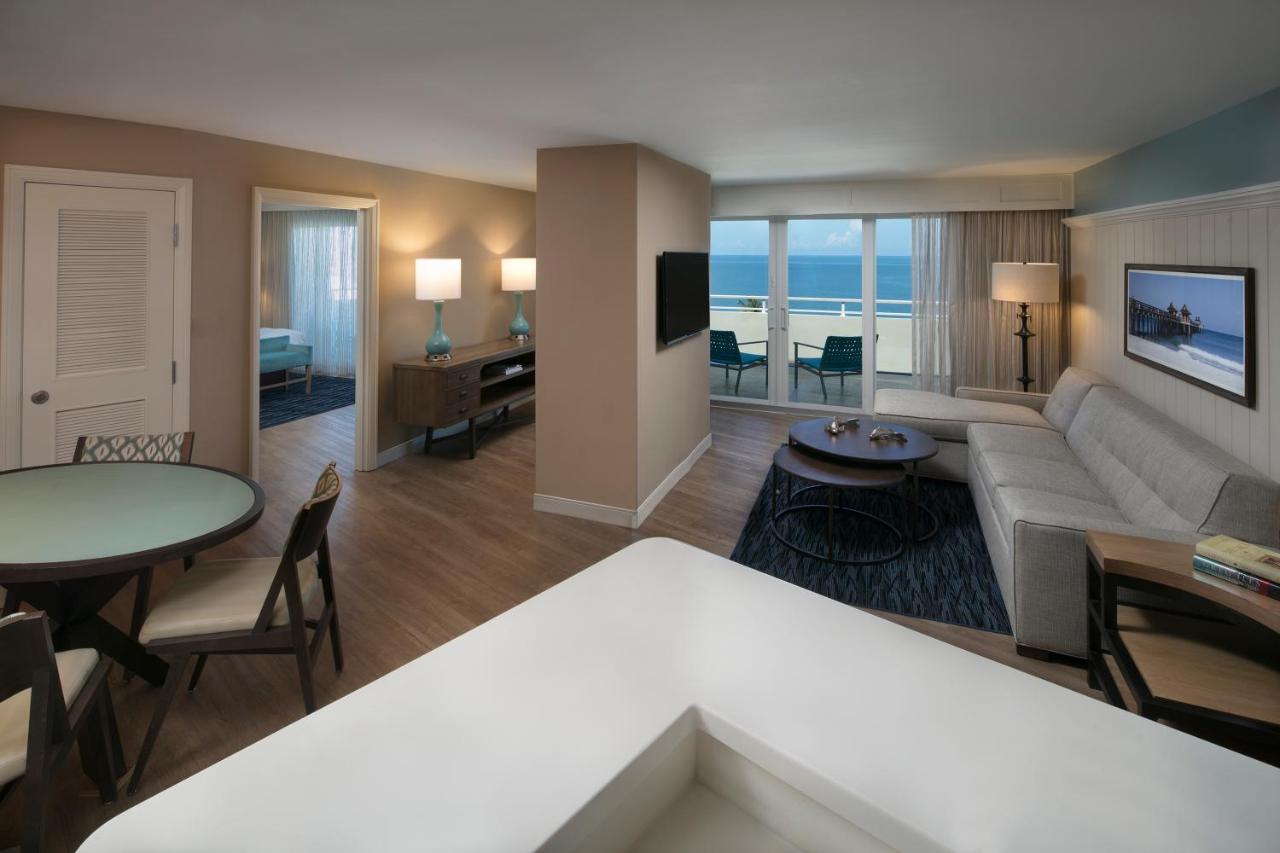 One-Bedroom Suite with Gulf View - Main Building at Edgewater Beach Hotel