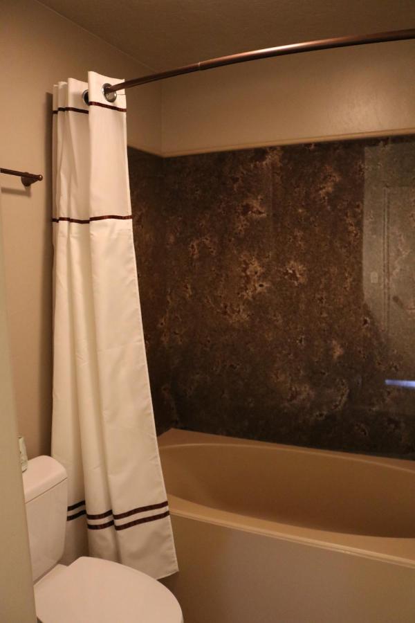 Deluxe Double Room at Hidden Canyon Retreat
