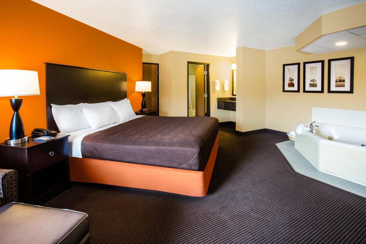 Deluxe King Suite - Non-Smoking at AmericInn by Wyndham Menomonie