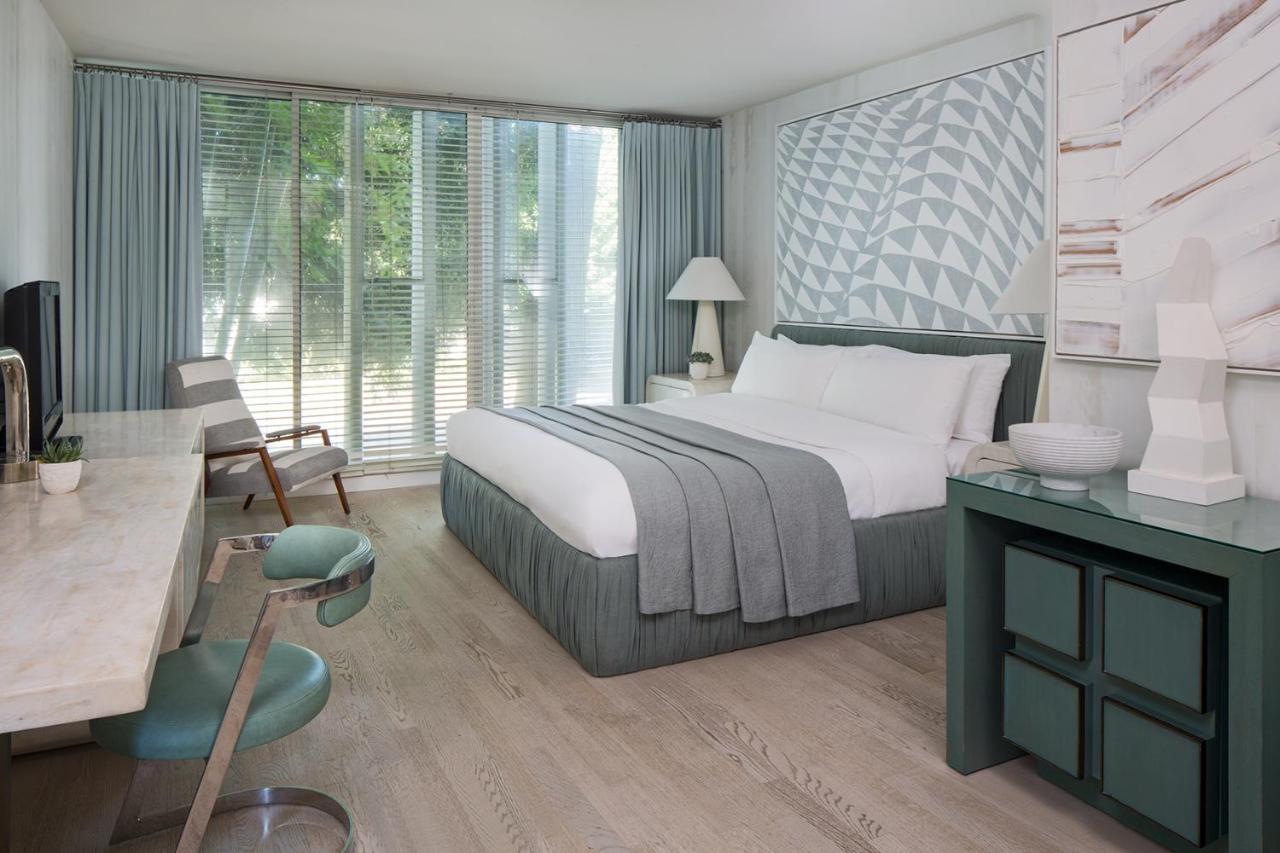 Deluxe King, Guest room, 1 King at Avalon Hotel Beverly Hills, a Member of Design Hotels