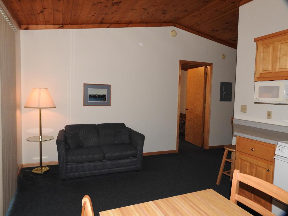 Standard Suite at Superior Ridge Resort Motel
