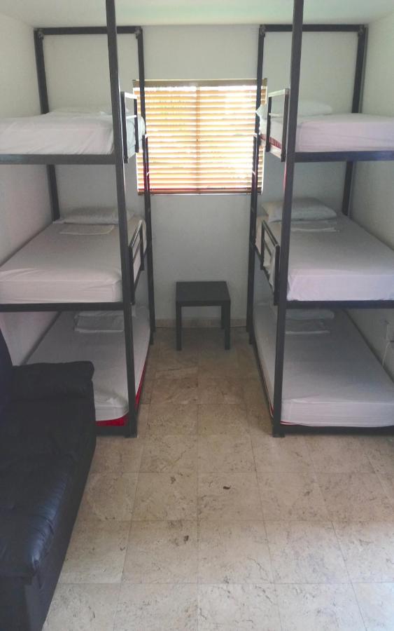 Three-Bedroom House at Bikini Lodge