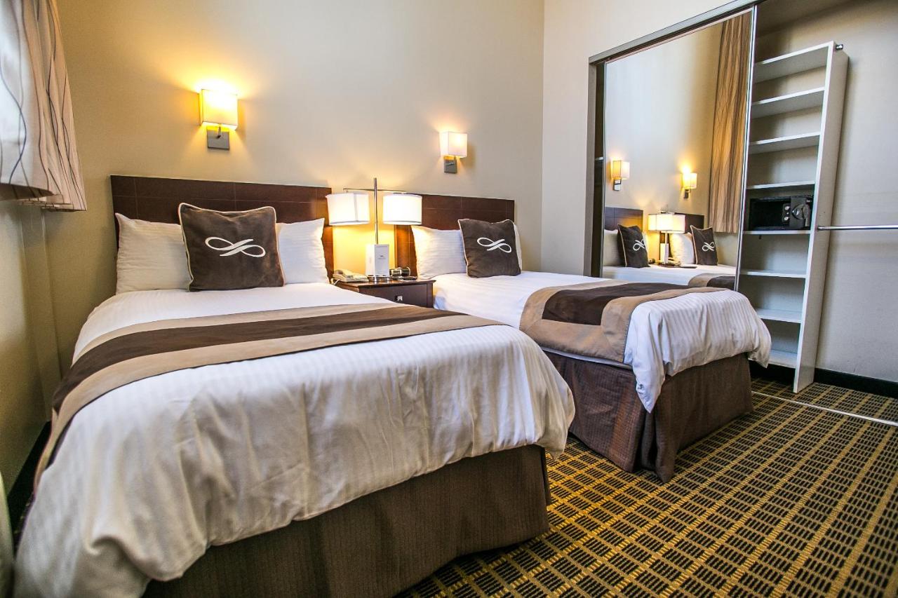 Twin Suite at Pointe Plaza Hotel