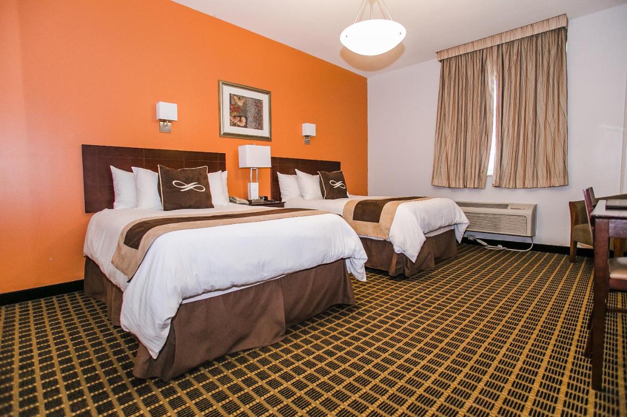Family Suite at Pointe Plaza Hotel