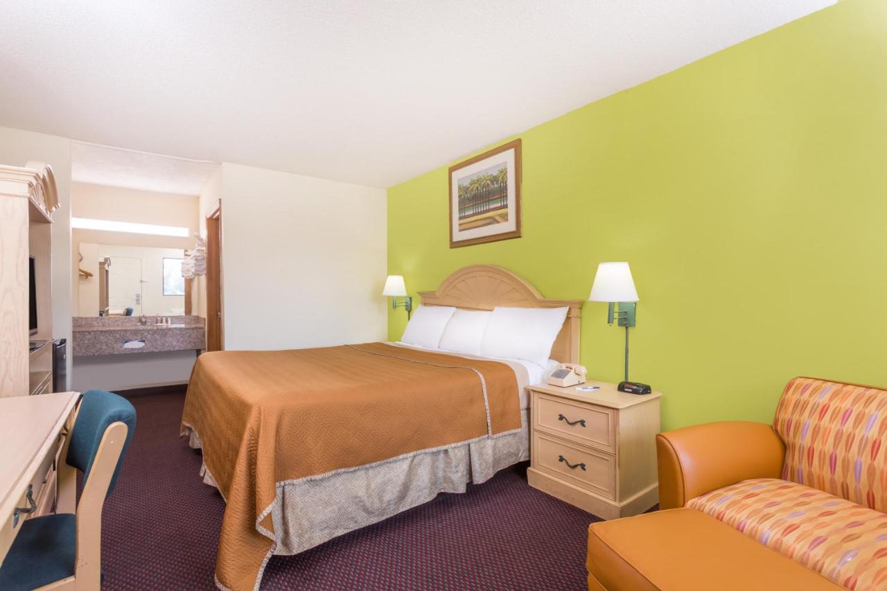 King Room -Smoking at Ramada by Wyndham Cordele