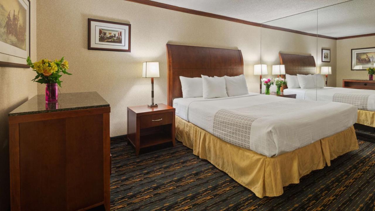 King Suite with Sofa Bed - Non-Smoking at Best Western Fairfax