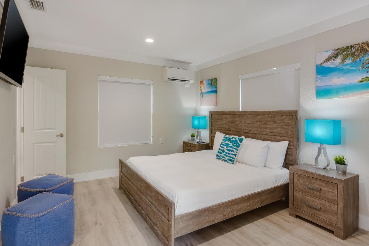 Standard King Room at Drift Hotel