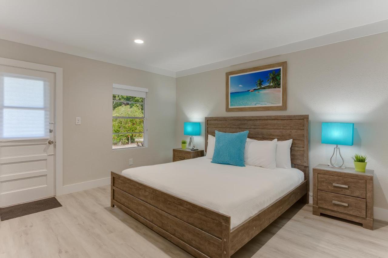 Standard King Room at Drift Hotel