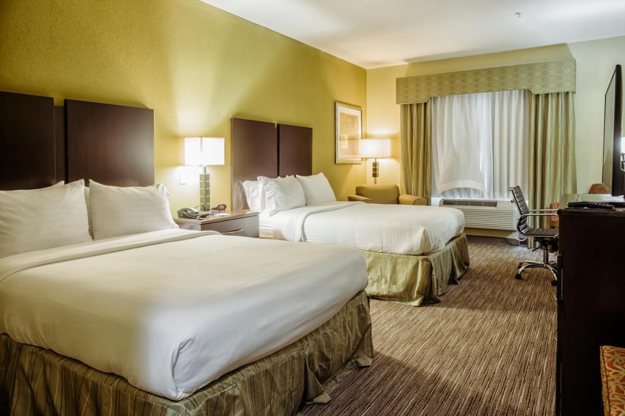  | Holiday Inn Express & Suites Waller - Prairie View