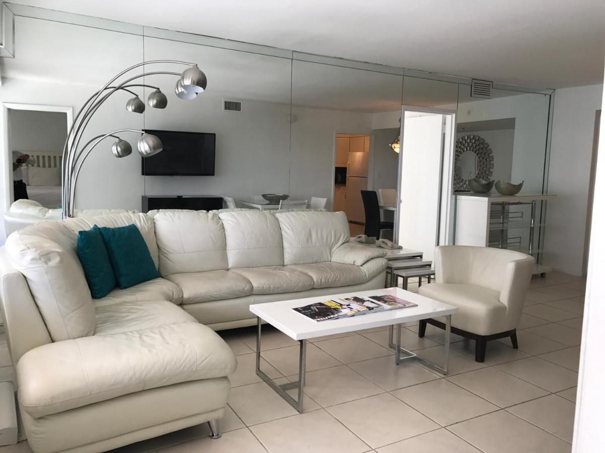 Regular Two-Bedroom 2 Queen + 2 Twin Beds at Alexander by Design Suites
