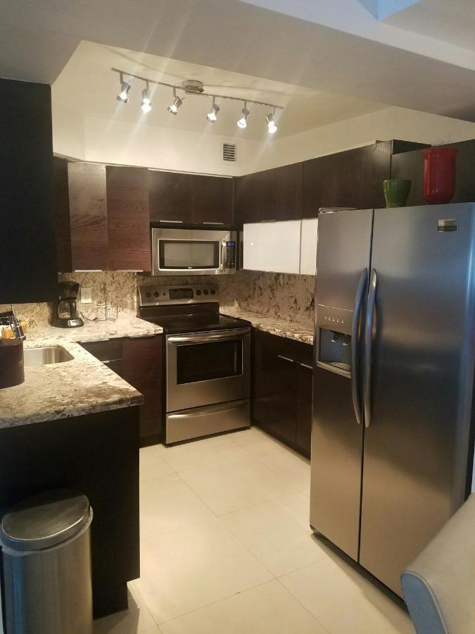 Signature Two-Bedroom 1 King + 2 Twin Beds at Alexander by Design Suites