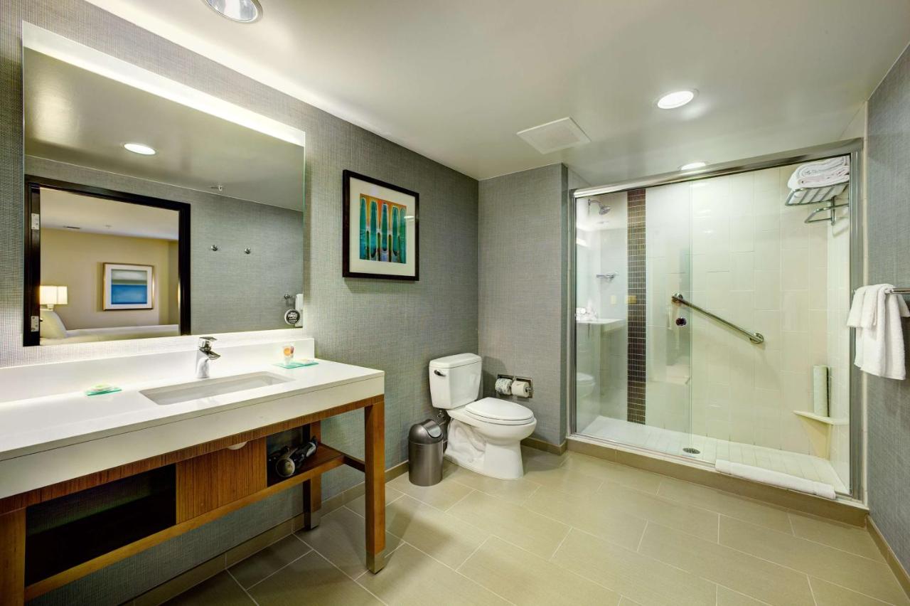 King Suite - Disability Access at Hyatt Place UC Davis