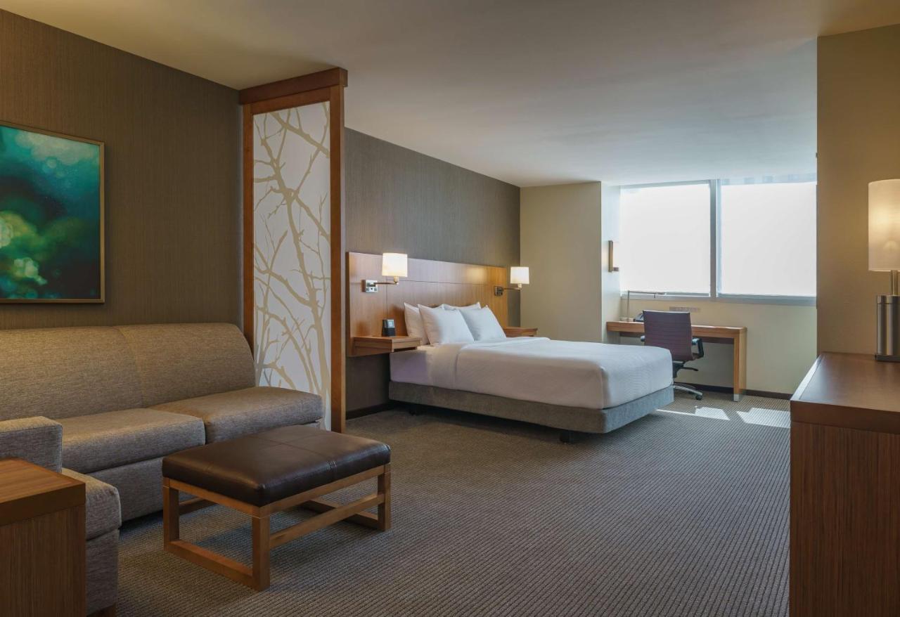 King Suite at Hyatt Place Houston/Galleria