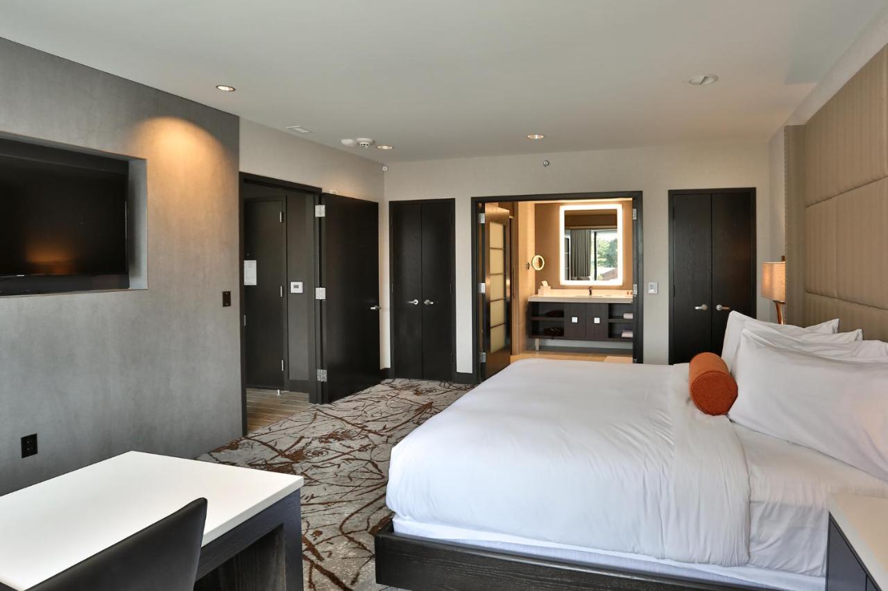 One-Bedroom Suite at The Hotel at the University of Maryland