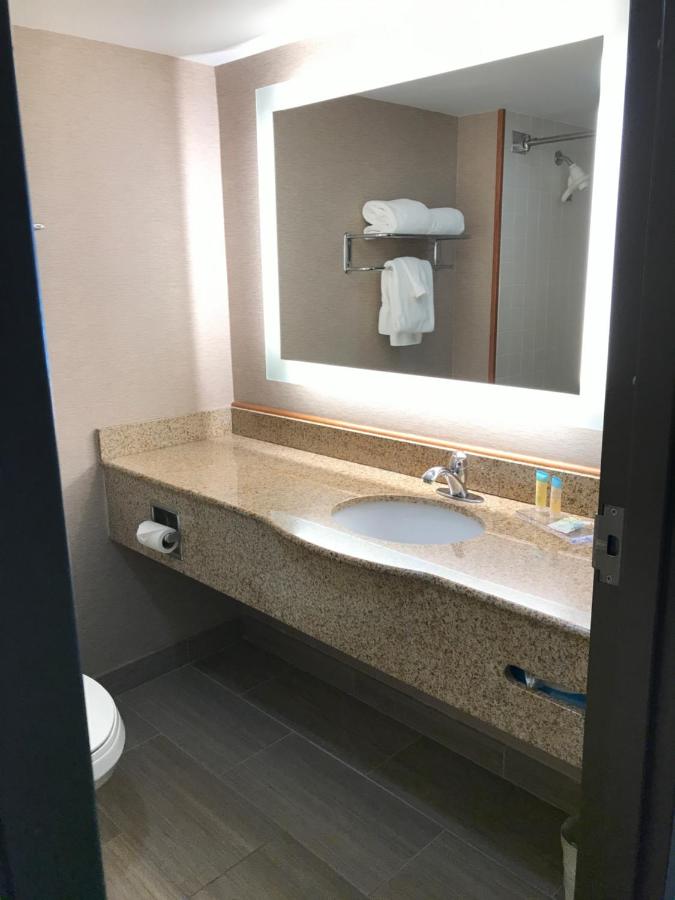 Queen Room with Two Queen Beds - Non-Smoking at Wingate by Wyndham Convention Ctr Closest Universal Orlando