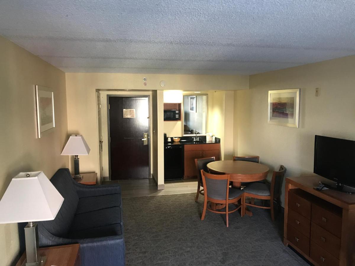 King Studio Suite - Non-Smoking at Wingate by Wyndham Convention Ctr Closest Universal Orlando