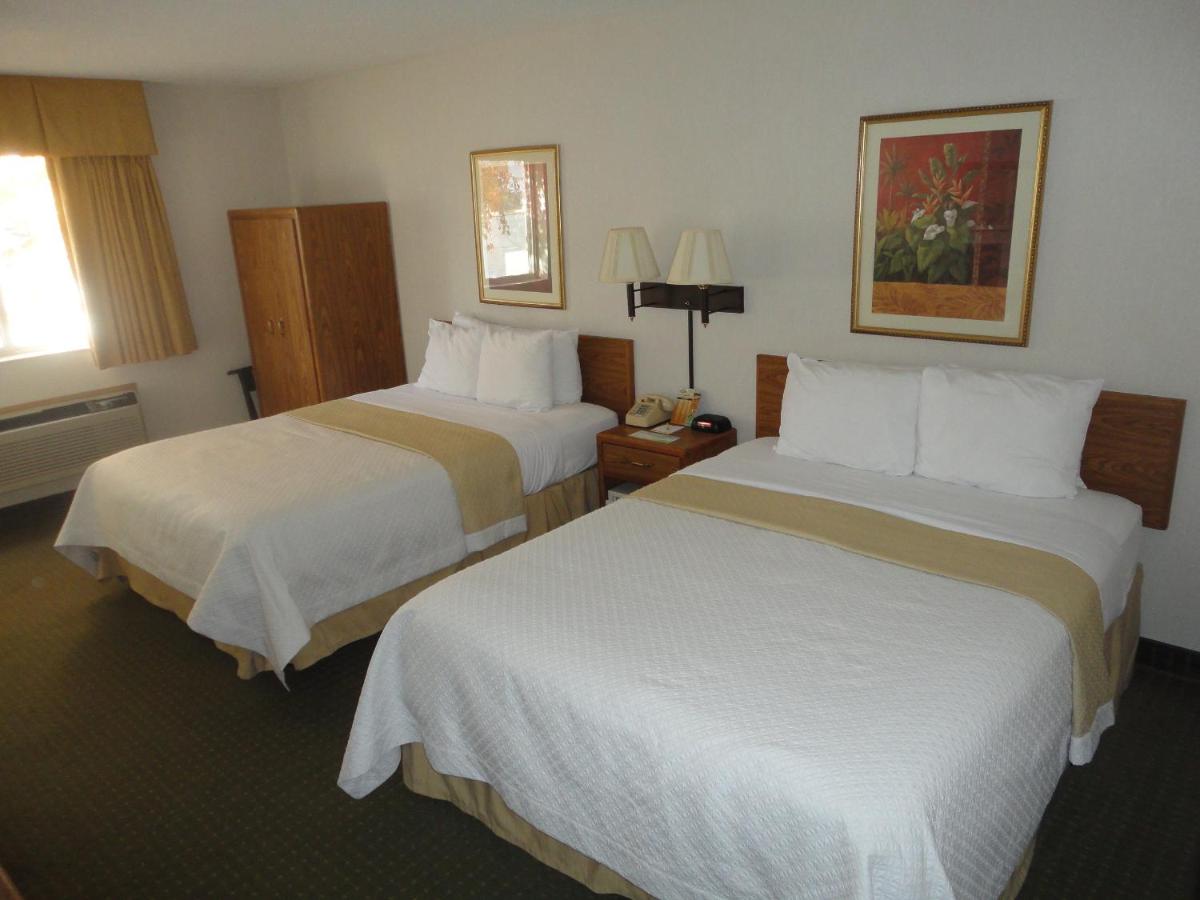 Queen Room with Two Queen Beds - Disability Access/Non-Smoking at Days Inn by Wyndham Rapid City