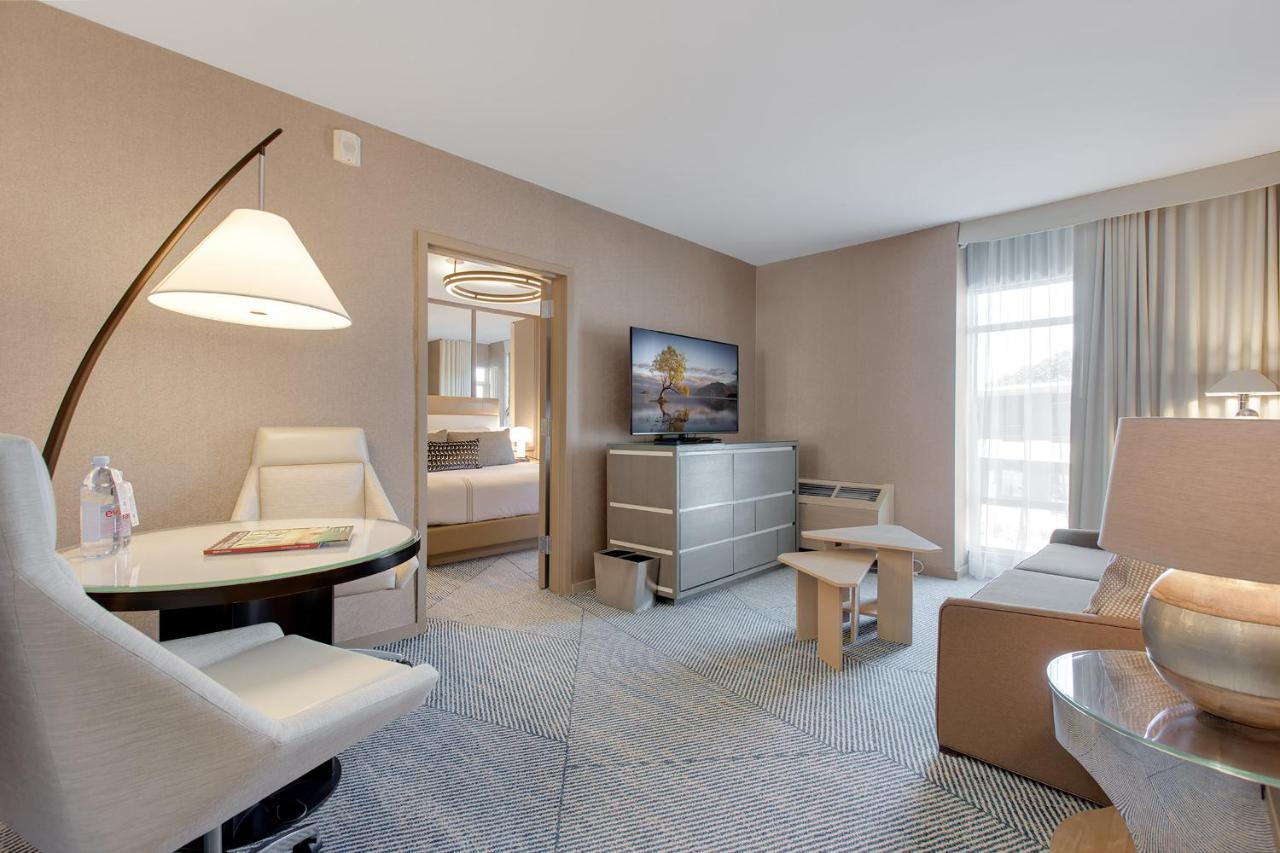 Signature King Suite at Hotel Zoe Fisherman's Wharf