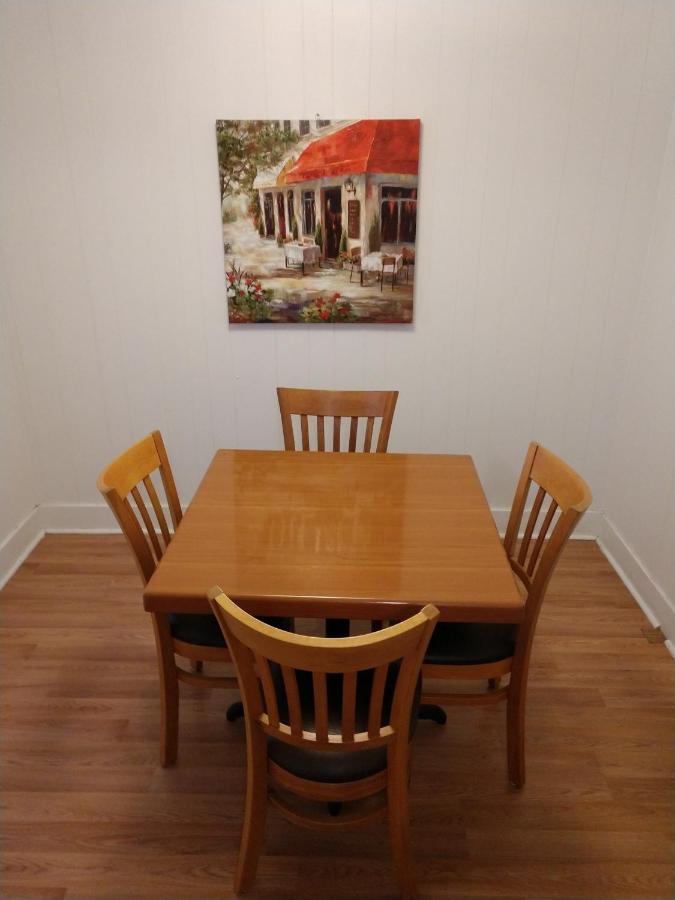 One-Bedroom Apartment at Hotel Wayne