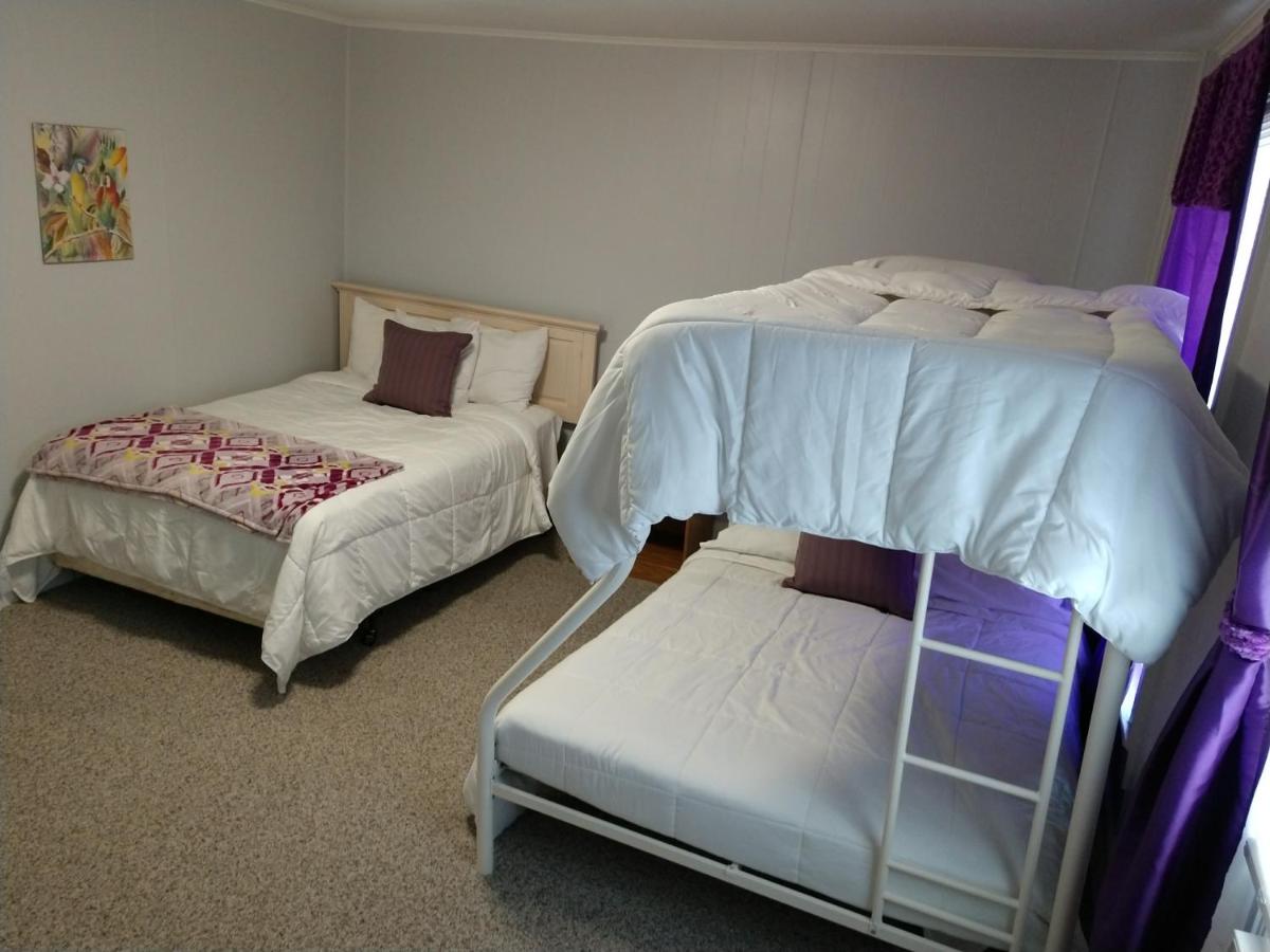 Two-Bedroom Apartment at Hotel Wayne