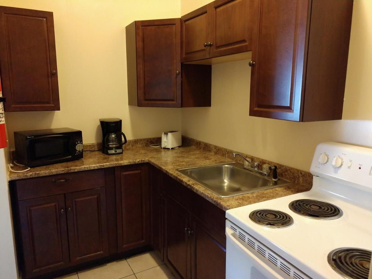 Deluxe Two-Bedroom Suite at Hotel Wayne
