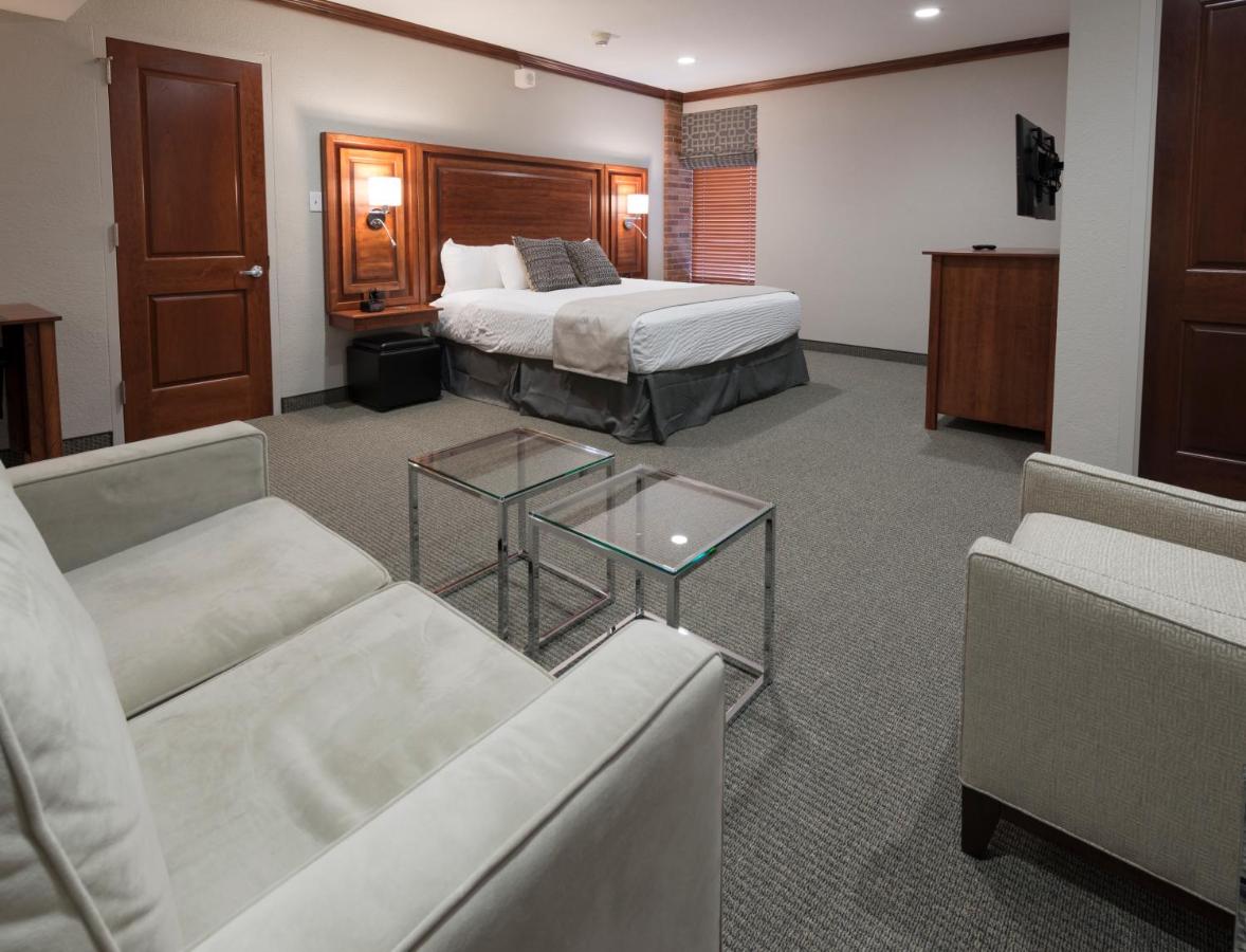  | Hillsdale College Dow Hotel and Conference Center