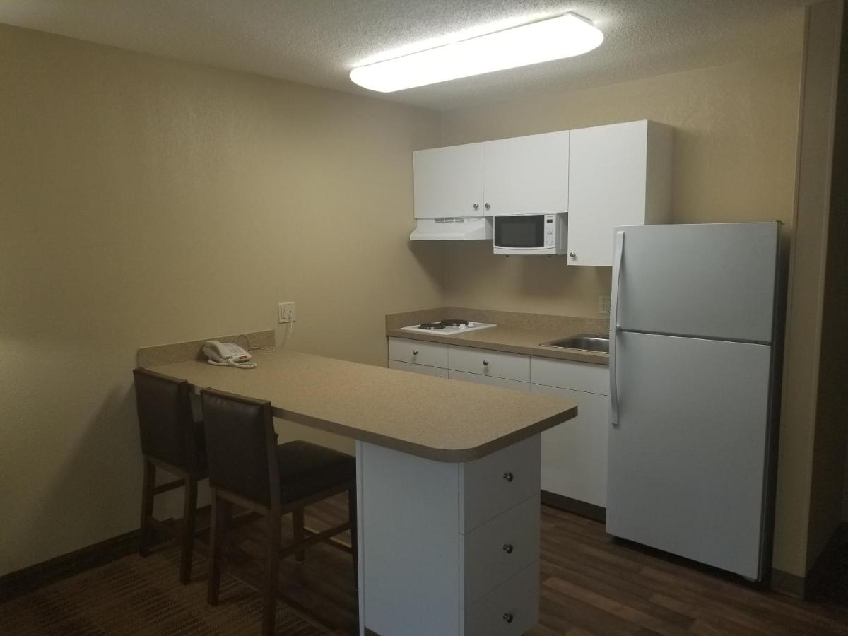 Deluxe Studio with 2 Queen Beds - Non-Smoking at Extended Stay America Premier Suites - Miami - Airport - Miami Springs