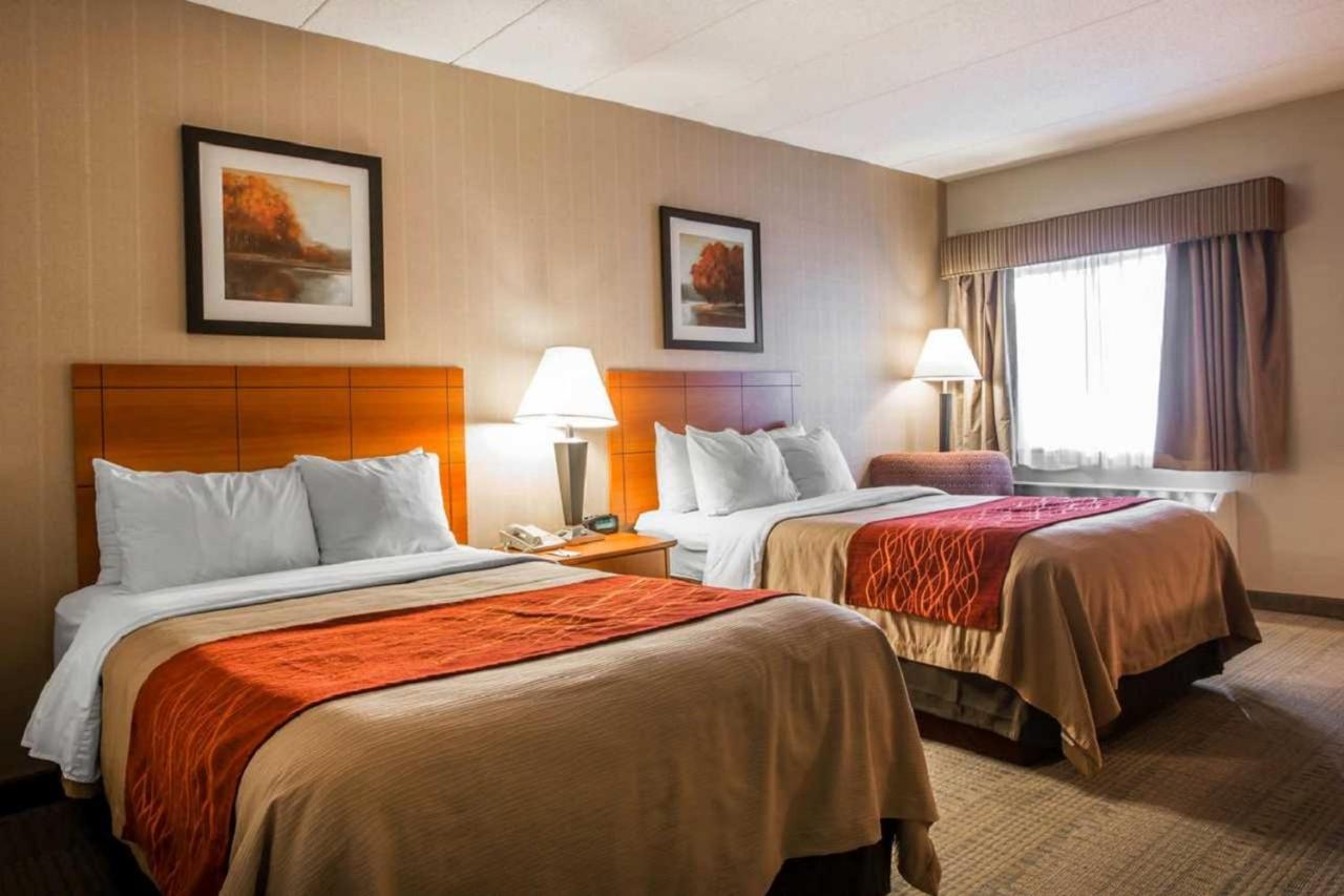 Double Room with Two Double Beds - Smoking at Comfort Inn White River Junction