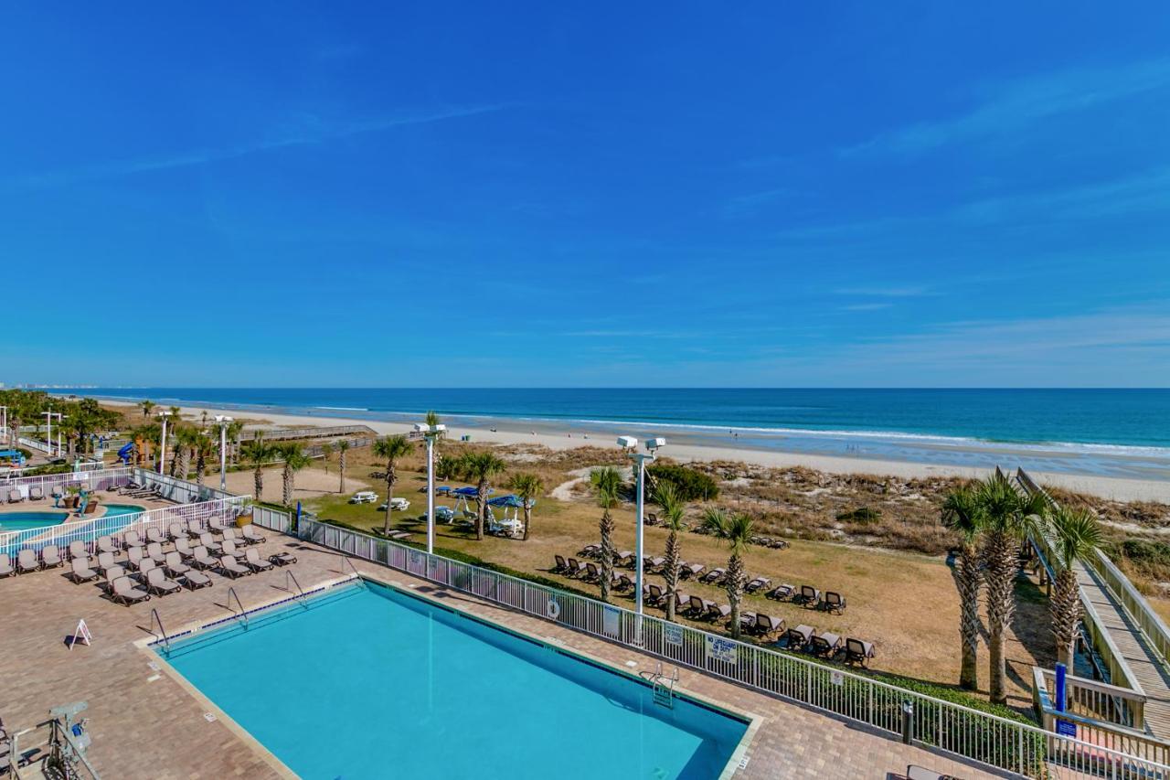 Oceanfront Deluxe Double Studio at Dunes Village Resort