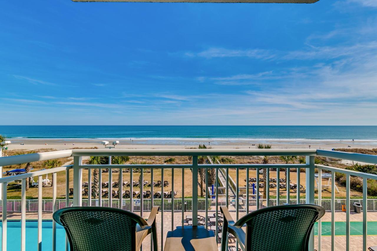 Oceanfront Deluxe Double Studio at Dunes Village Resort